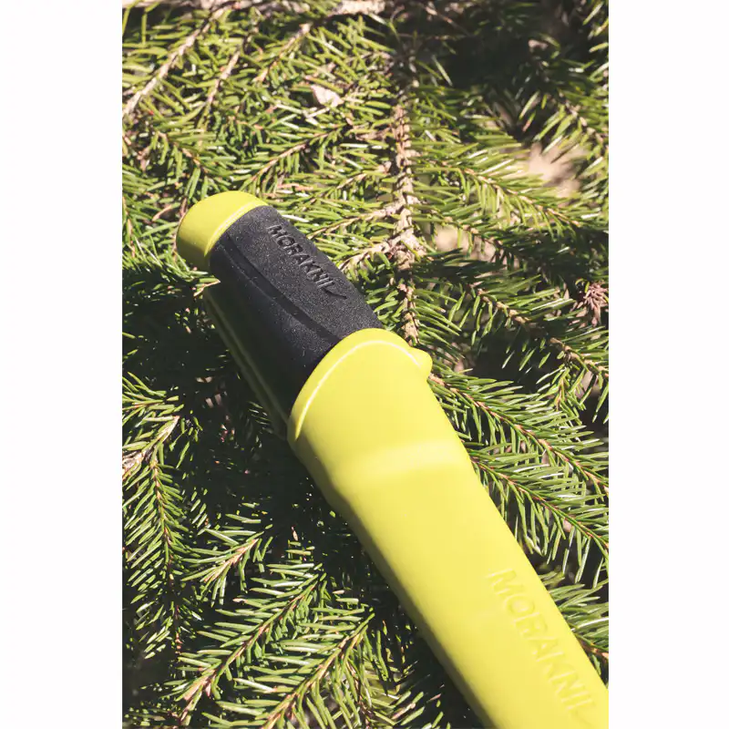 MORAKNIV-COMPANION-OLIVE-GREEN-ATMOSPHERIC.webp